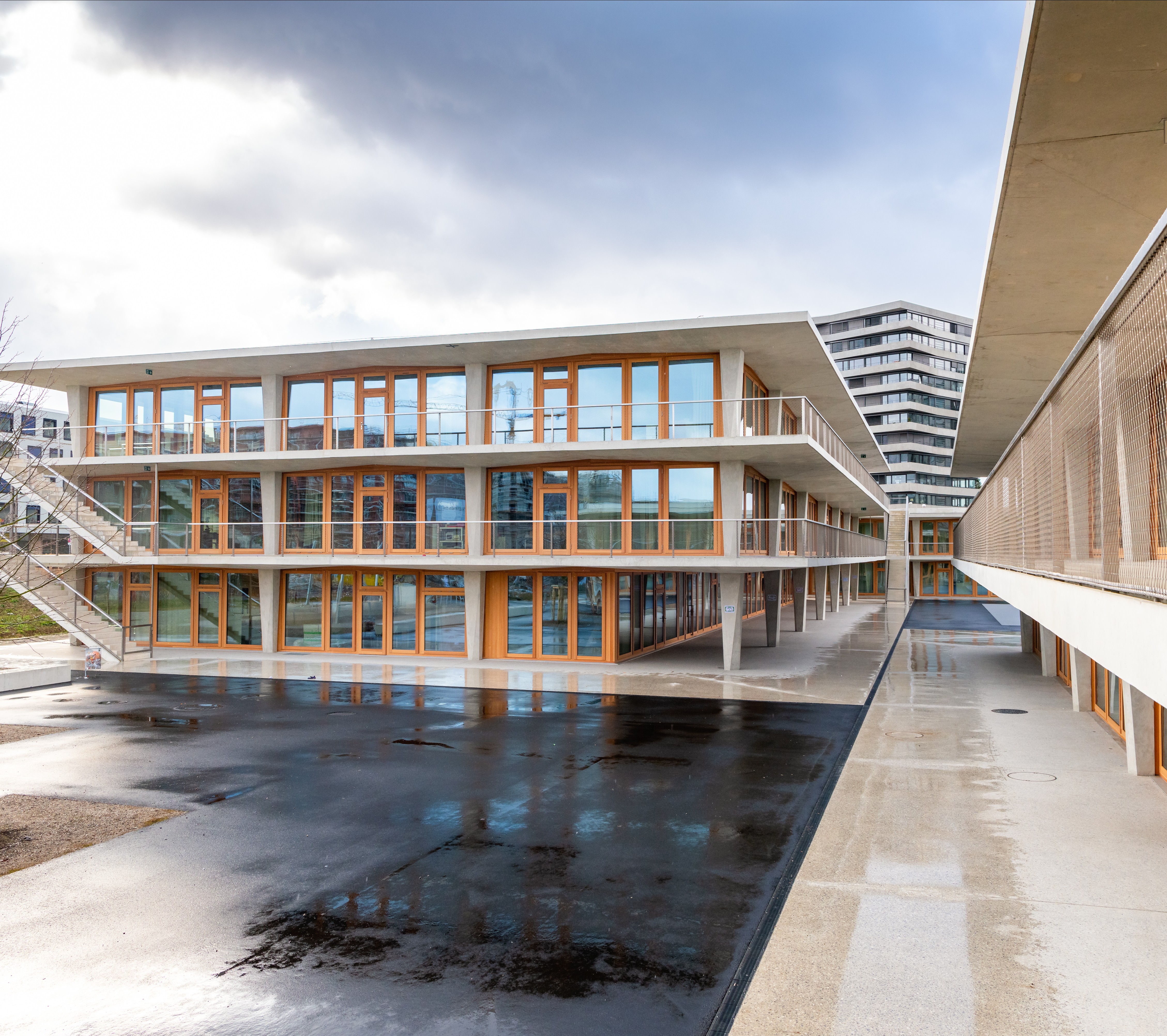 Ecole des Vergers.jpg